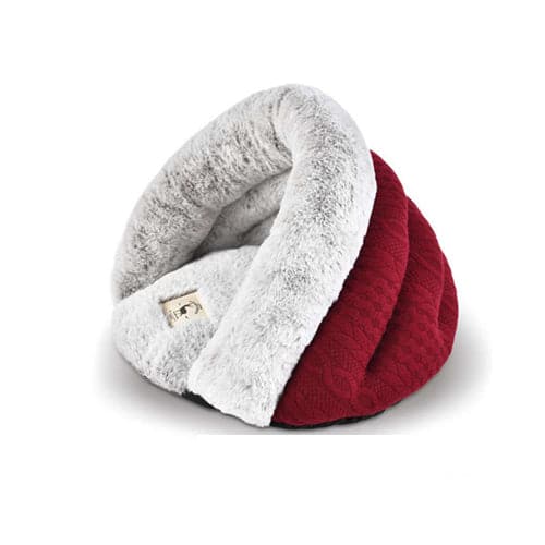 2- افضل مكان لنوم القطط فيلاين قو سرير وسط 40 سم