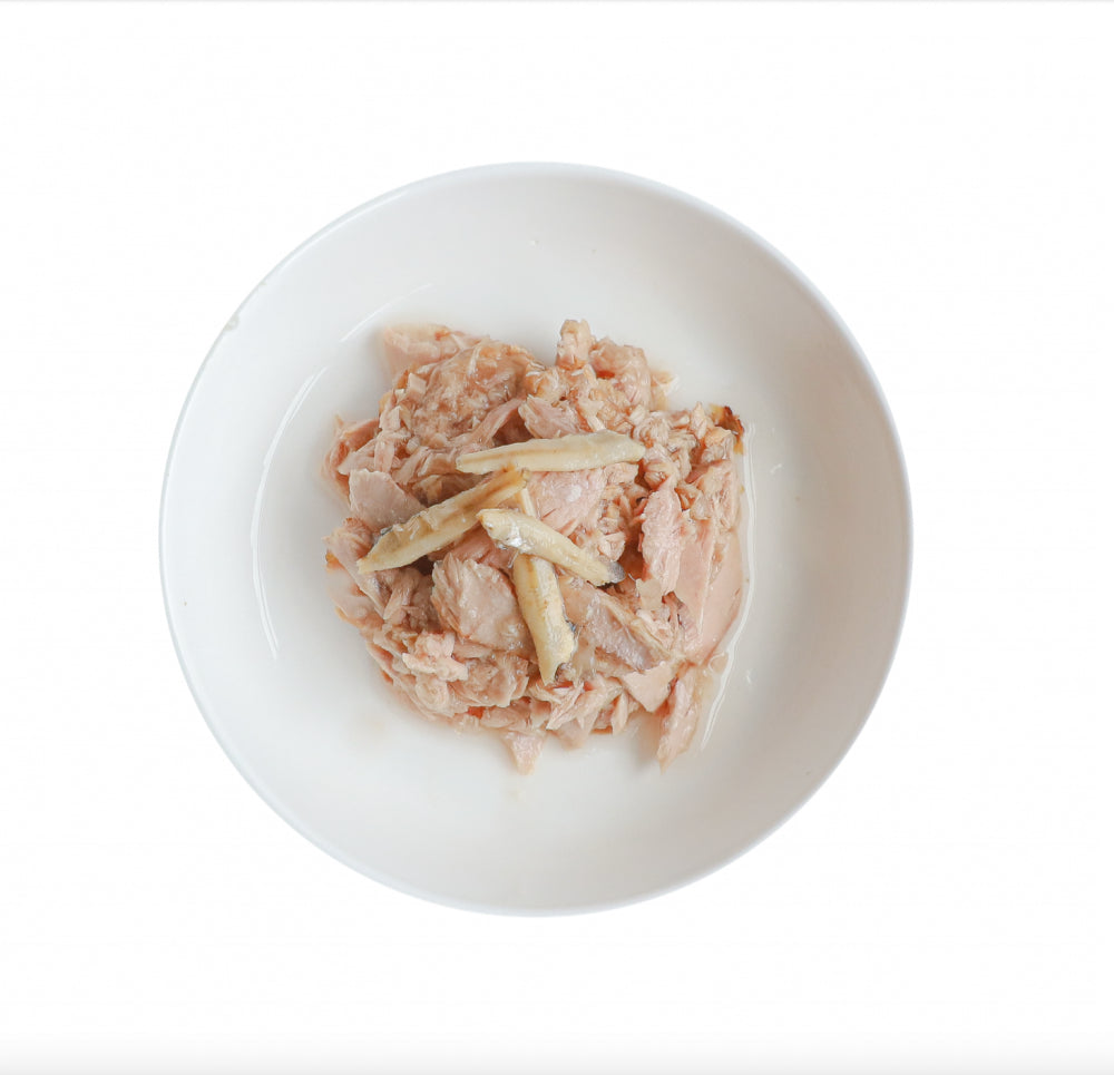 2- طعام قطط رطب كت كات معلبات التونة وسمك الأنشوجة 400 جم