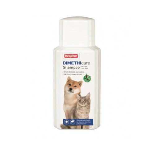 Beaphar Flea, Tick and Insect Repellent Shampoo for Cats and Dogs with Aloe Vera Scent 200ml